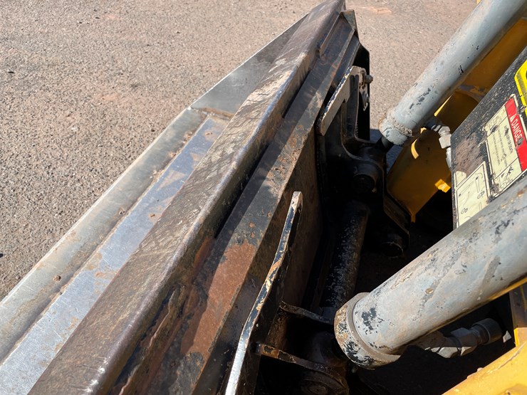 2020-gehl-rt105-image-11