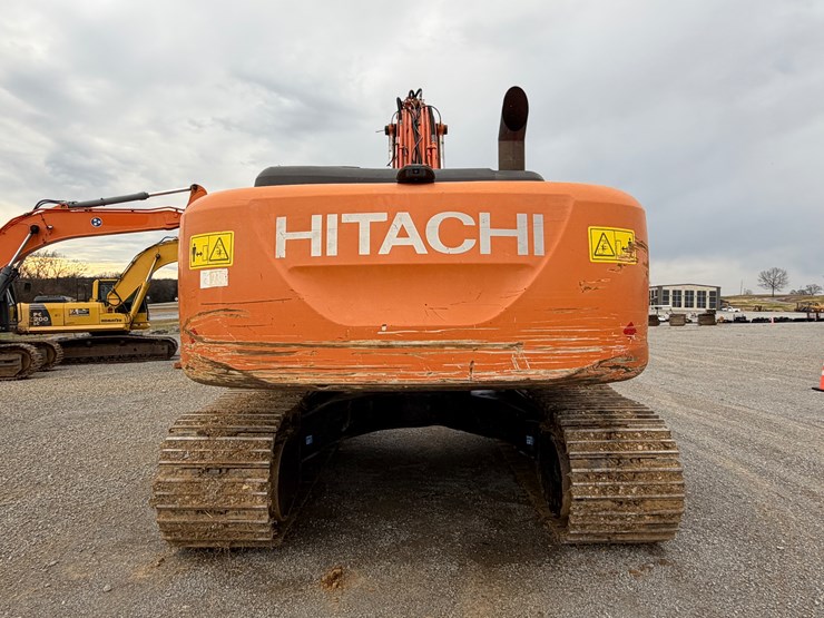 2013-hitachi-zx290-lc-5b-image-4