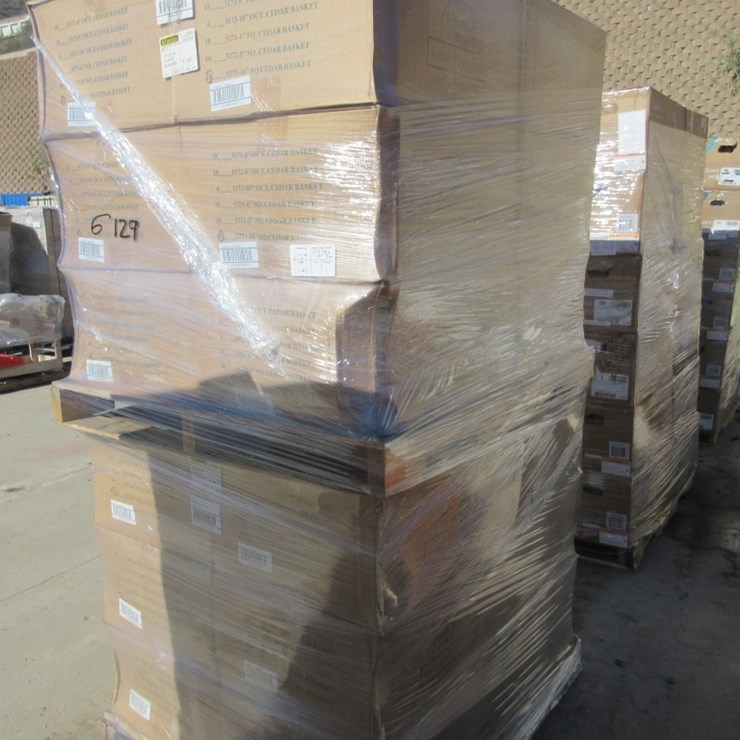 Assorted Size Square Cedar Wooden Plant Baskets,