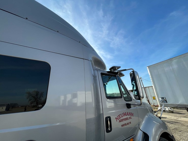 #200-•-2016-international-semi-tractor-(title-in-delay)-(denmark,-wi)-image-43