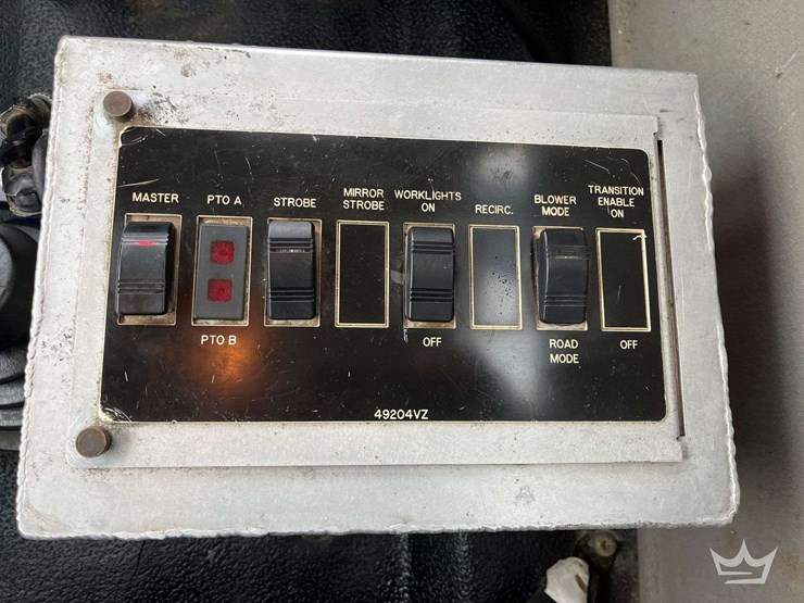 2010-international-7600-image-17