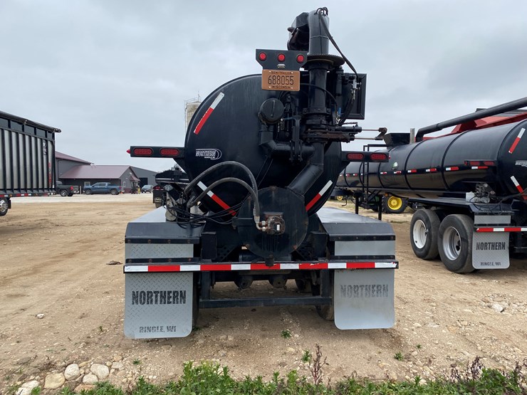 #1030-•-2014-northern-6000-gallon-semi-manure-tanker-trailer(has-wi-title)-(kewaunee,-wi)-image-11