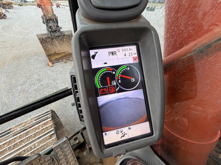 2013-hitachi-zx290-lc-5b-image-25