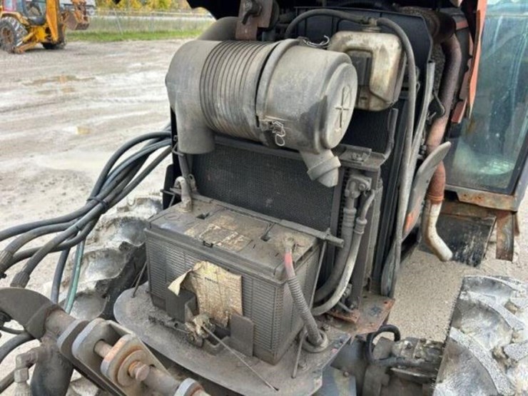 2008-kubota-m7040d-image-20