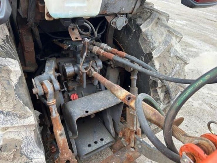 2008-kubota-m7040d-image-31