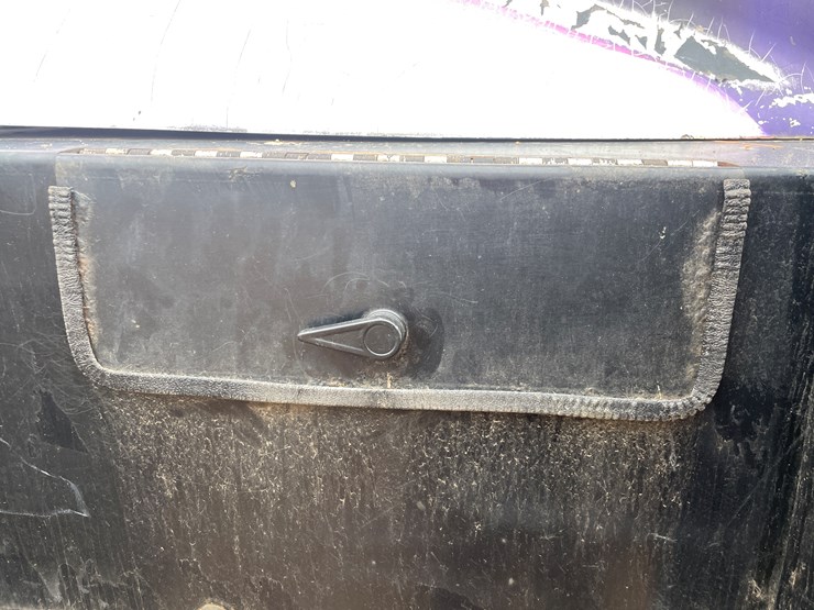 2011-case-821f-image-63