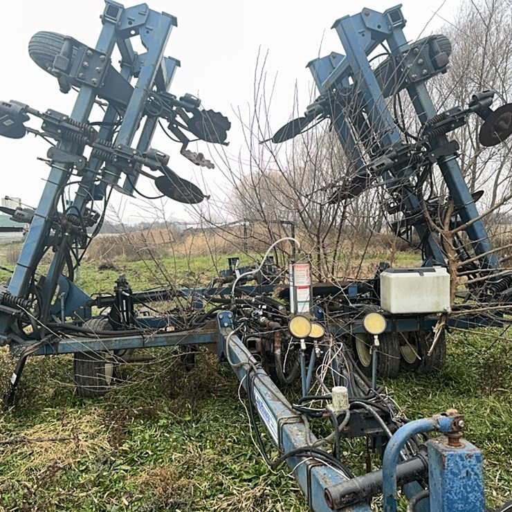 BLUE-JET Land Runner NH3 Anhydrous Bar, Ground Driven Injection pump, gauge wheels, *006641*