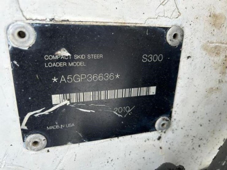 2010-bobcat-s300-image-8