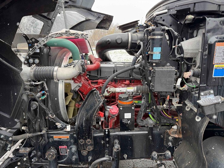 2024-mack-pi64t-pinnacle-truck-tractor-vn:1m1pn4gy4rm014914-image-18