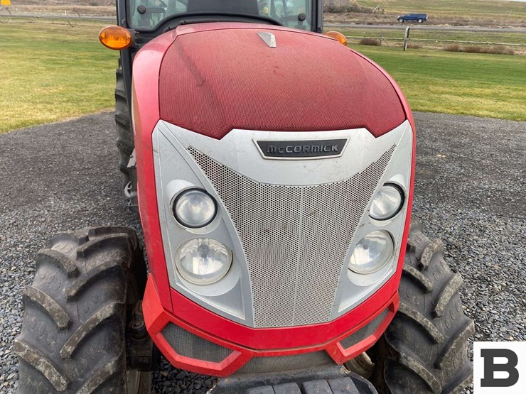 mccormick-x4.30v-tractor-image-11