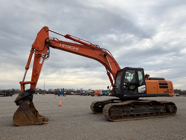 2013-hitachi-zx290-lc-5b-image-1