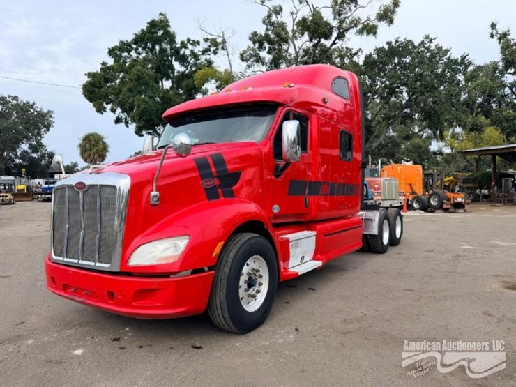 2014-peterbilt-587-image-6