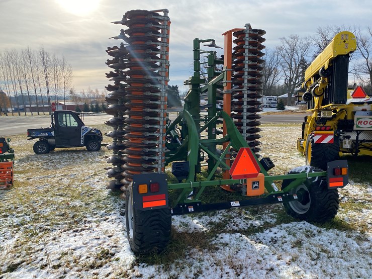 #1147-•-2022-amazone-6002-2-pull-type-disc-(waldo,-wi)-image-10