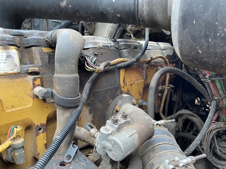 2003-caterpillar-c15-image-49