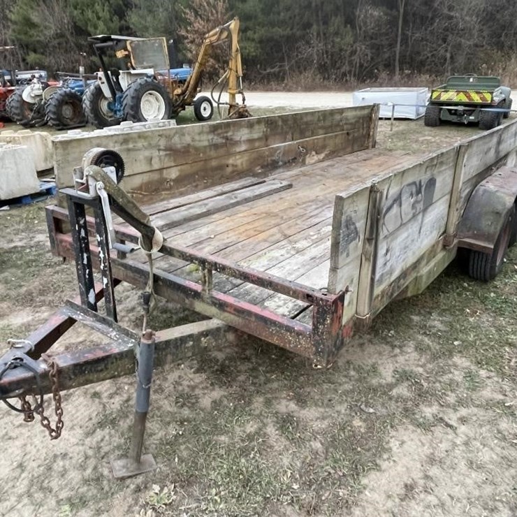 6 1/2' x 16' Tandem Axle Trailer