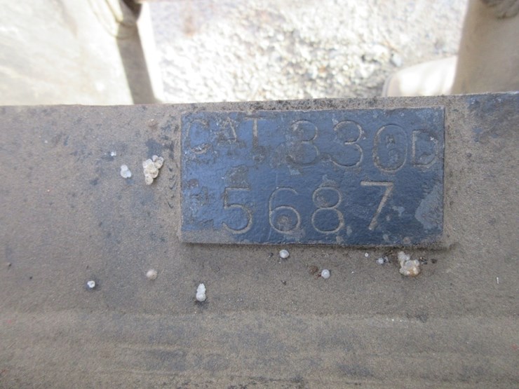 caterpillar-330-image-11