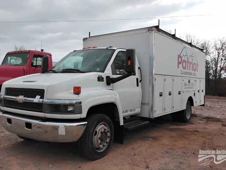 2008-chevrolet-c4500-truck-image-1