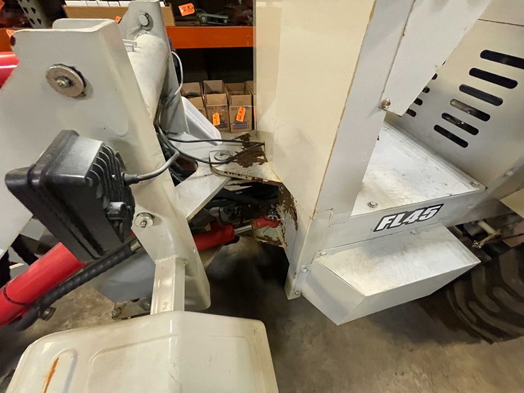 #1386-•-fland-4x4-front-loader-(ica)-image-15