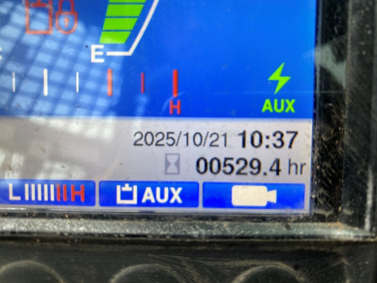 2020-takeuchi-tl10v2-image-36