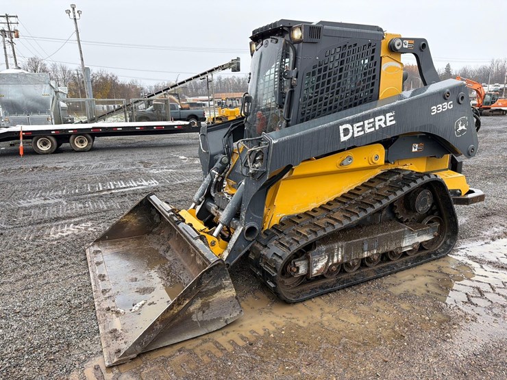 2020-deere-333g-image-2
