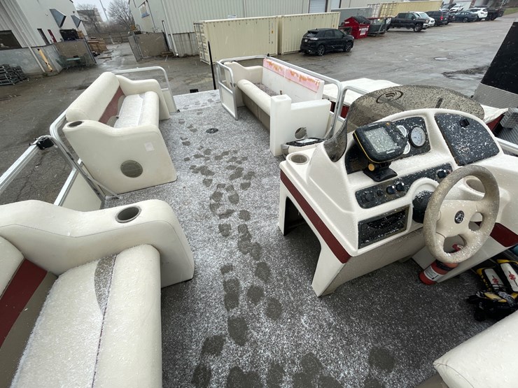 #1398-•-2002-24'-fisher-liberty-240-(has-wi-registration)-(of)-image-32