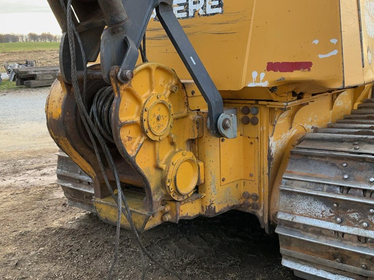 2016-deere-700k-image-42