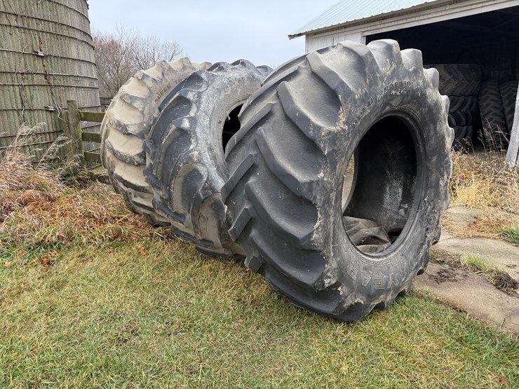 #8204-•-set-of-(3)-goodyear-tires-(dakota,-il)-image-1