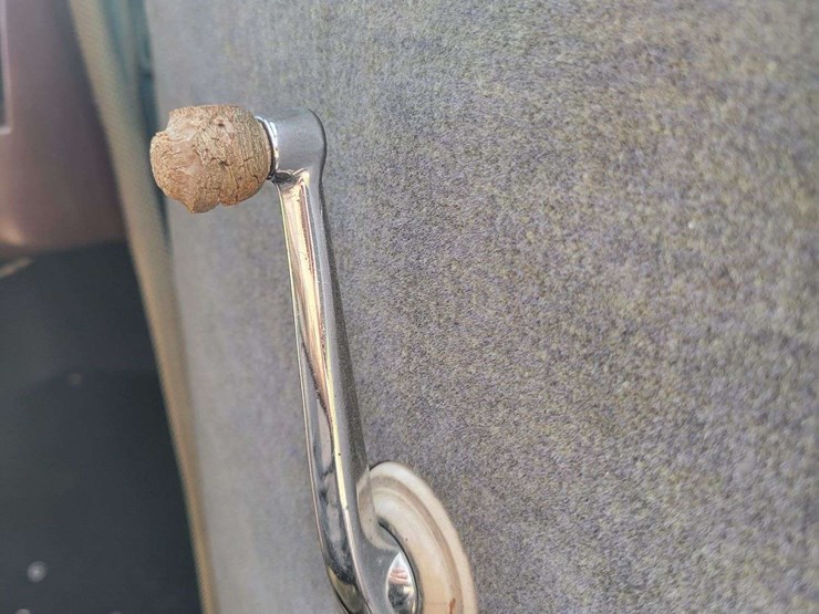 1940-ford-sedan-image-46