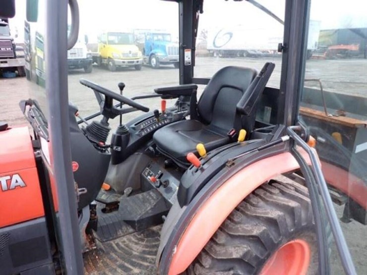 2017-kubota-b2650hsd-image-23