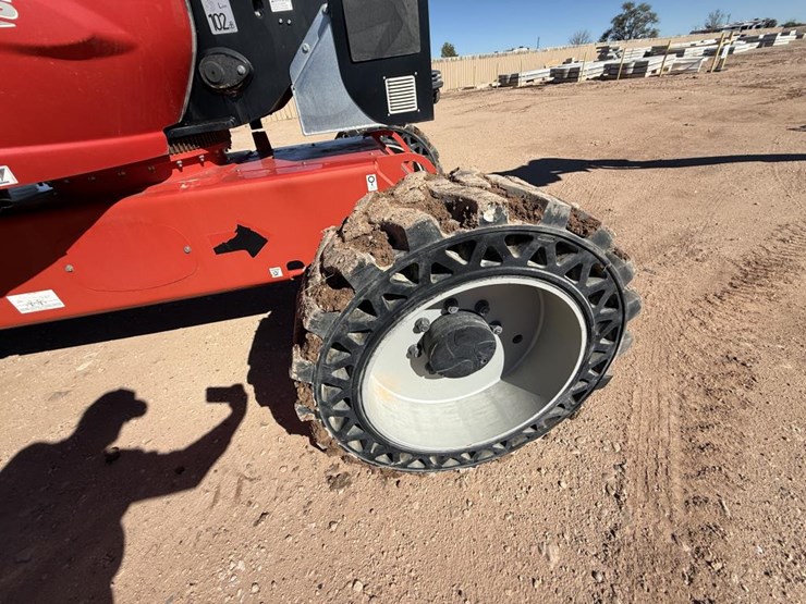 #1019-•-2020-manitou-tj85-manlift-image-16