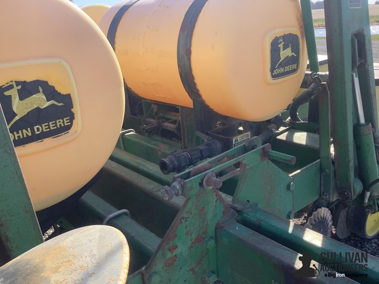 john-deere-7200-image-12