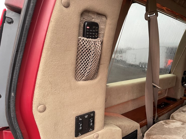 1999-chevy-3500-image-25