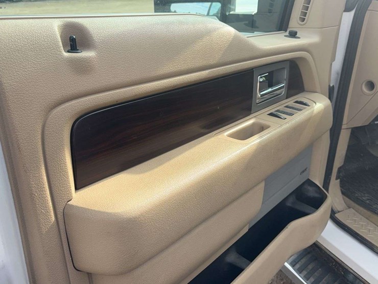 2012-ford-f150-image-24