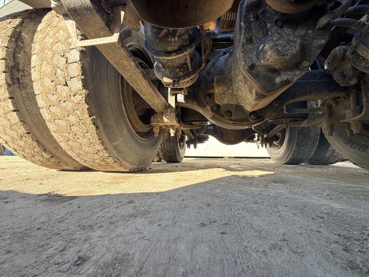 2017-international-prostar-image-87