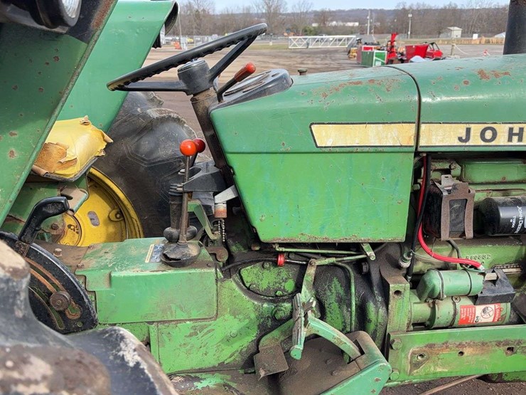 john-deere-2640-image-22