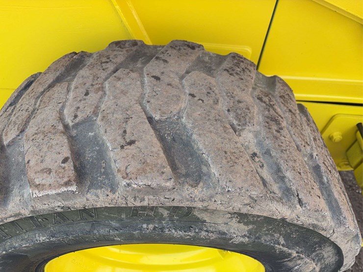 2003-john-deere-250-image-8