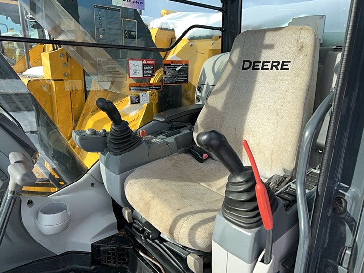 2020-john-deere-2020-image-10