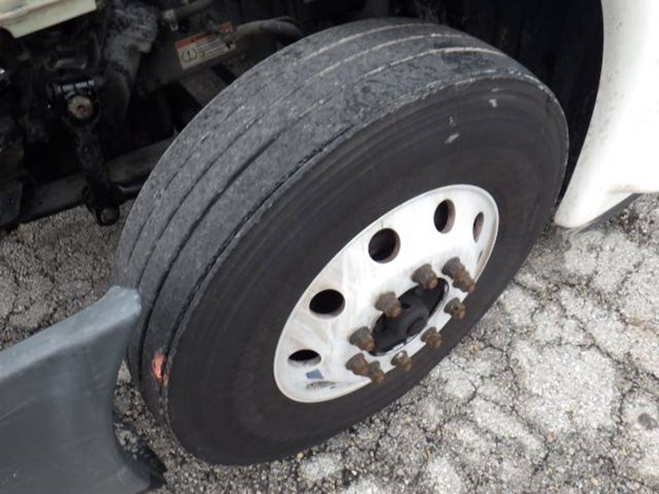 freightliner-cascadia-125-image-27