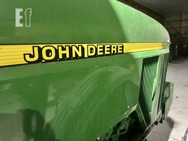 john-deere-7810-image-11