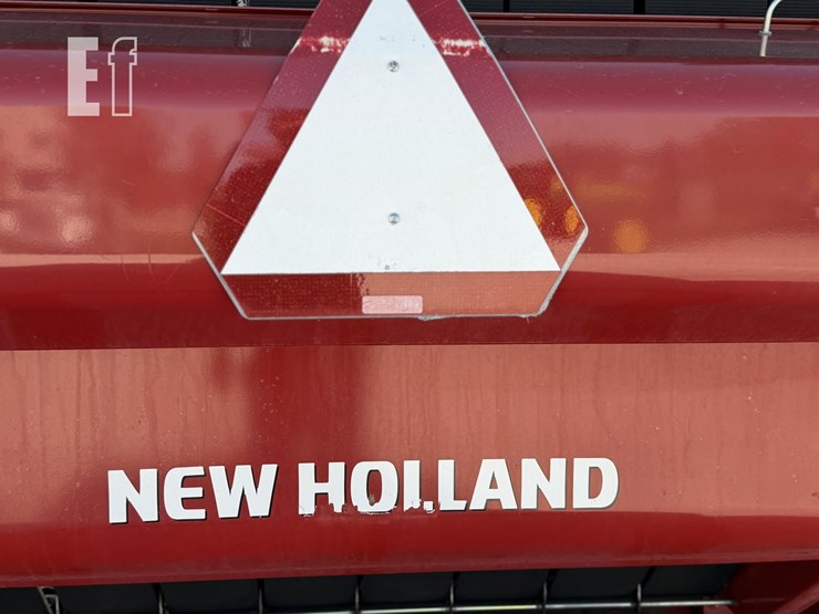new-holland-roll-belt-560-image-6