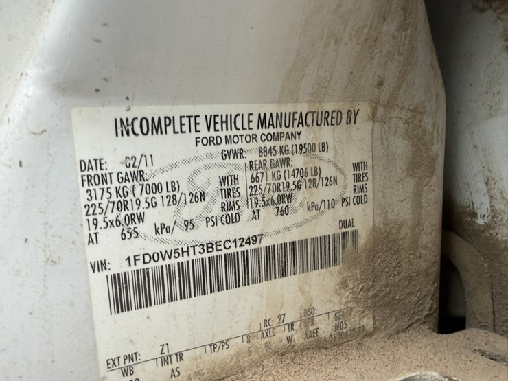 2011-ford-f550-image-48