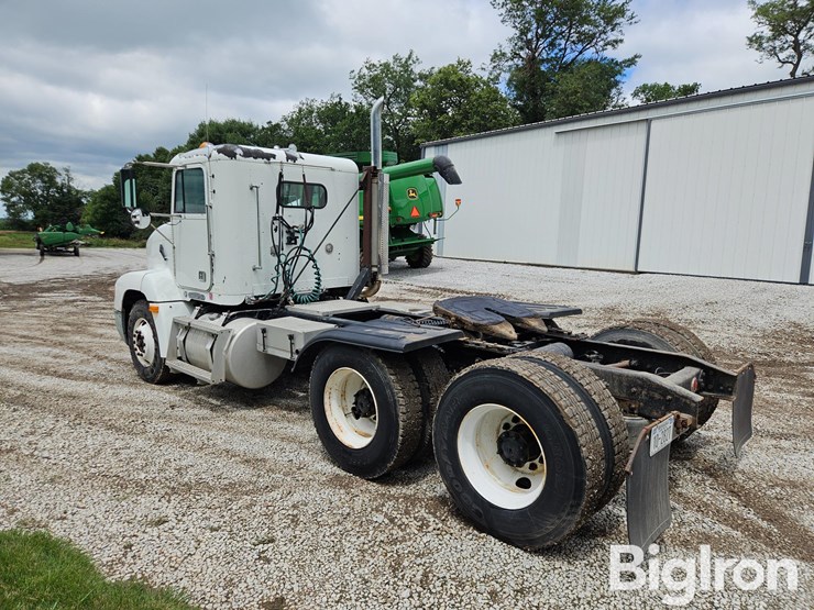 freightliner-fld112-image-7