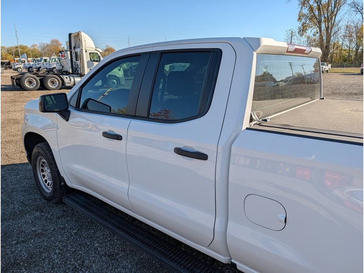 2022-chevrolet-1500-image-14