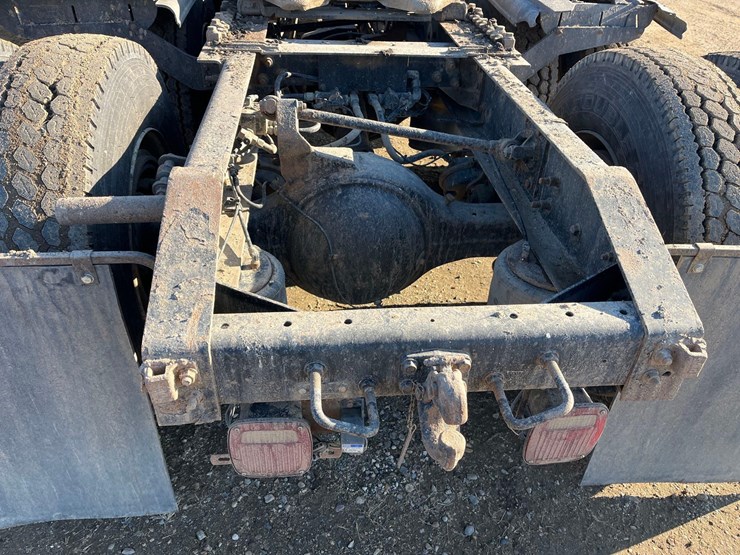 2005-international-9200i-image-24