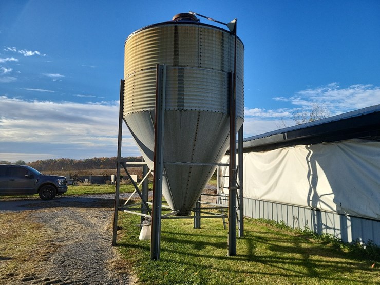 brock-12-ton-feed-bin-w/boot---bin-#5-image-4