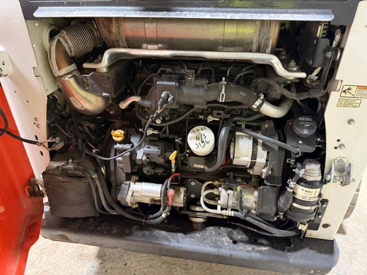 2019-bobcat-t770-image-16