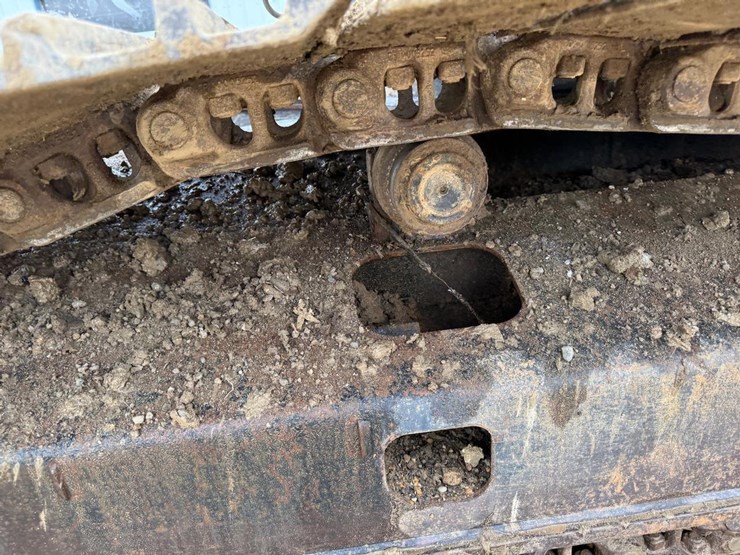 2019-deere-210g-lc-image-13