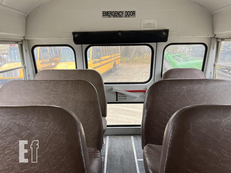 2001-gmc-b7-image-22