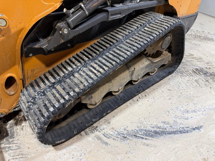 2022-case-tv450b-image-12