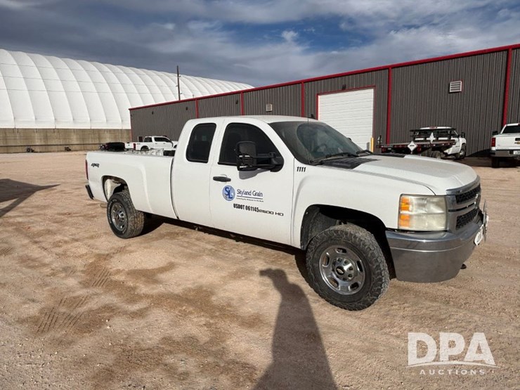 chevrolet-silverado-2500hd-image-2